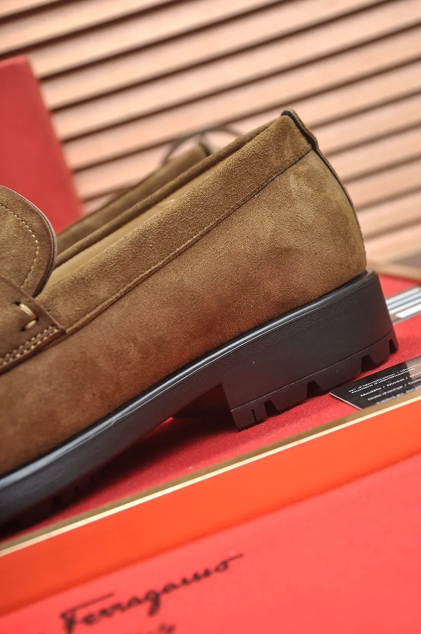 Men's shoes 💰560💶[Ferragamo/Ferragamu] (high-end Niuli) New 🍀 Ferragamo* - top version Ferragamo's classic formal leather shoes! Made of imported original cowhide, the inner top layer is comfortable cowhide lining! Original wear-resistant rubber outsole! High quality products! Code number 38-45 (45 customized)